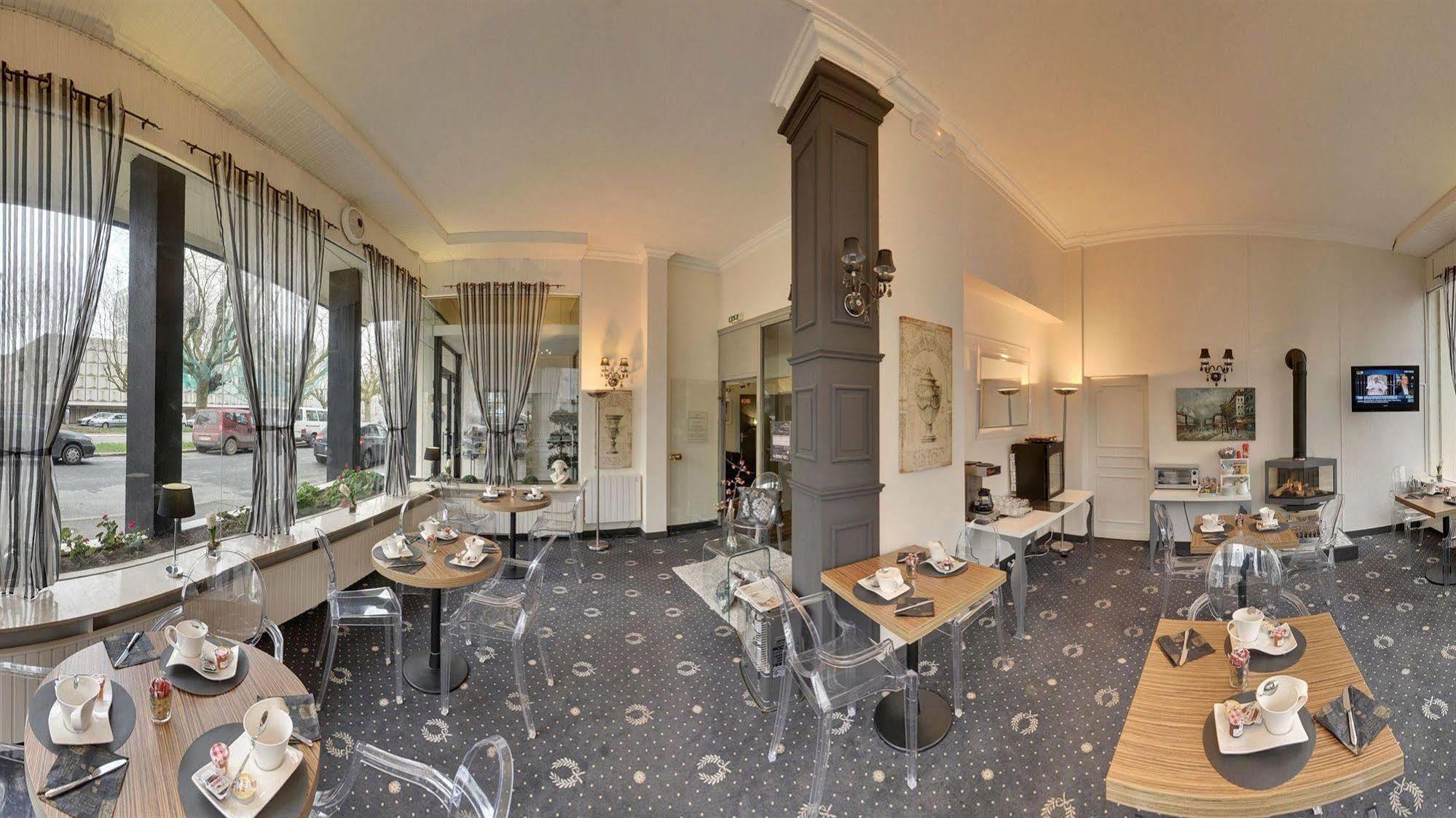 The Originals City, Hotel Napoleon, La Roche-Sur-Yon Buitenkant foto