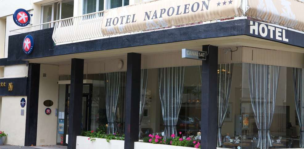 The Originals City, Hotel Napoleon, La Roche-Sur-Yon Buitenkant foto