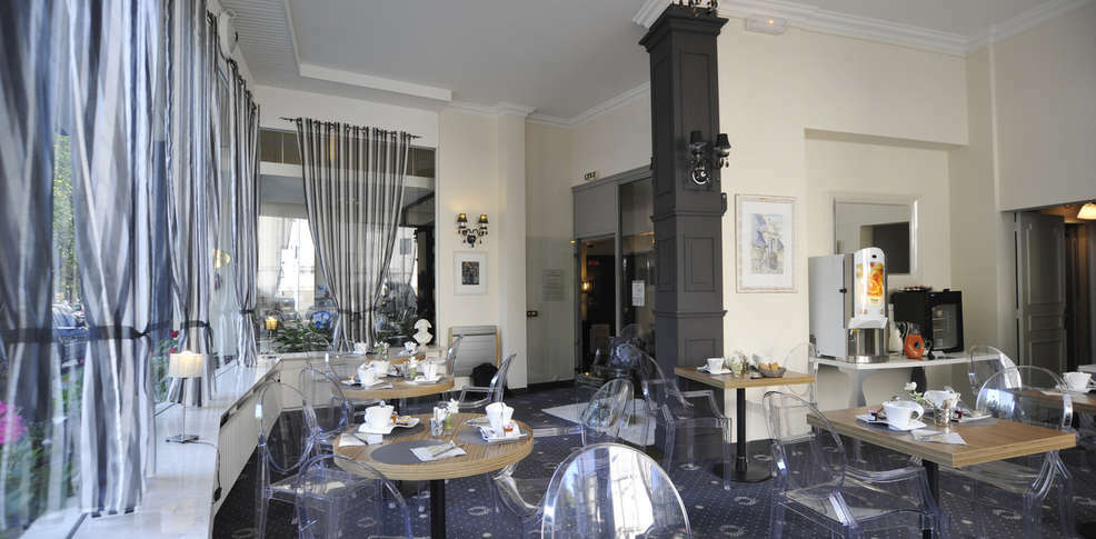 The Originals City, Hotel Napoleon, La Roche-Sur-Yon Buitenkant foto
